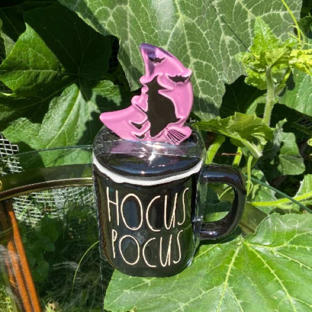 Rae Dunn Hocus Pocus mug with topper - Picture 2 of 2